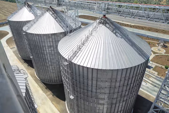 Industrial Storage Silos: A Guide to Bulk Material Handling and Storage